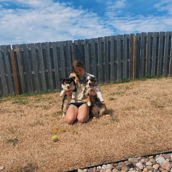 Meet your Posher, Madalynn - Picture 1 of 1